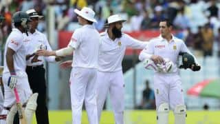 Bangladesh vs South Africa 2015, 1st Test, Chittagong: Tamin Iqbal, Quinton de Kock involved in shoulder-barge